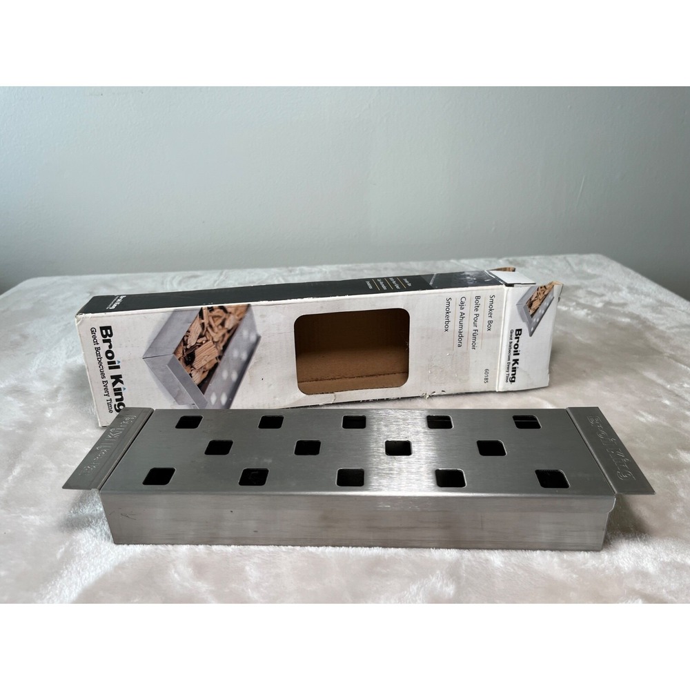 Broil King Stainless Steel Premium Smoker/Charcoal‎ Box 60185